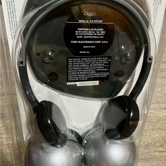 New Coby CX-CD1234 personal portable CD player mini AM/FM radio & mini speakers - Picture 9 of 16